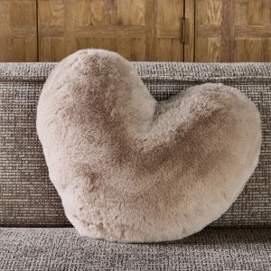 Kussen Heather Heart Alba faux fur
