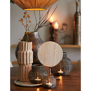 Ornament op voet Moreno zand travertin 