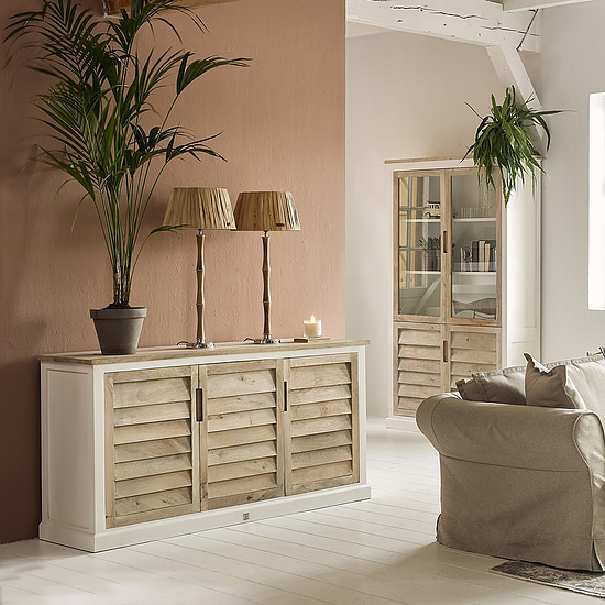Pacifica Dressoir  2