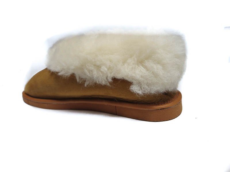 Pantoffel wit bontje Pantoffel wit bontje